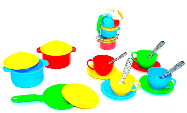 Набір посуду "Маринка 1" 0687 , "Technok Toys" 2 каструлі, сковорідка, 3 кришки, 4 чайні сервізи, в пакеті