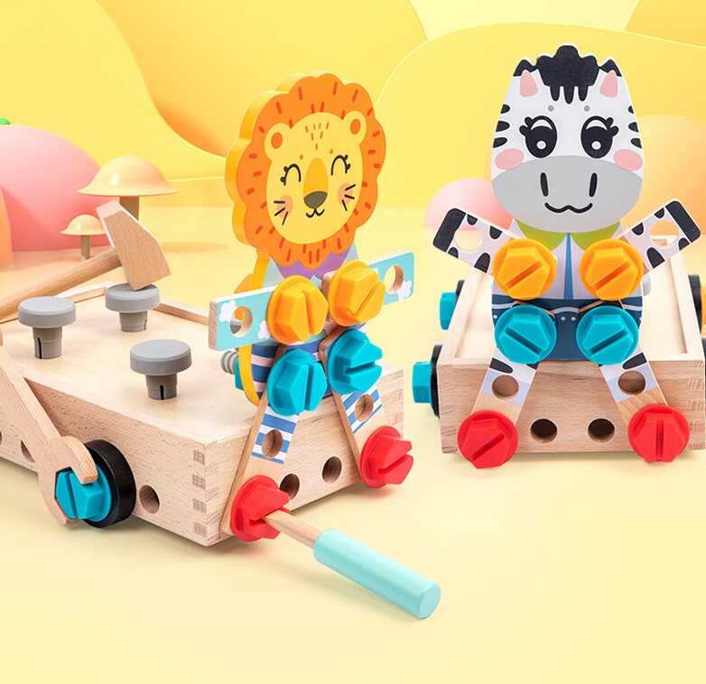 Бізіборд дерев’яний C 61685 (18) "Машинка", болти, гайки, молоточок, в коробці